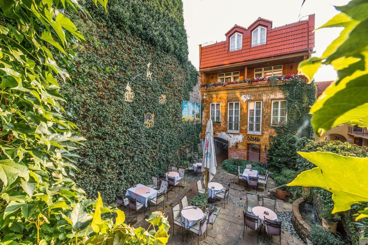 Boutique Hotel Carpe Diem Prešov Dış mekan fotoğraf